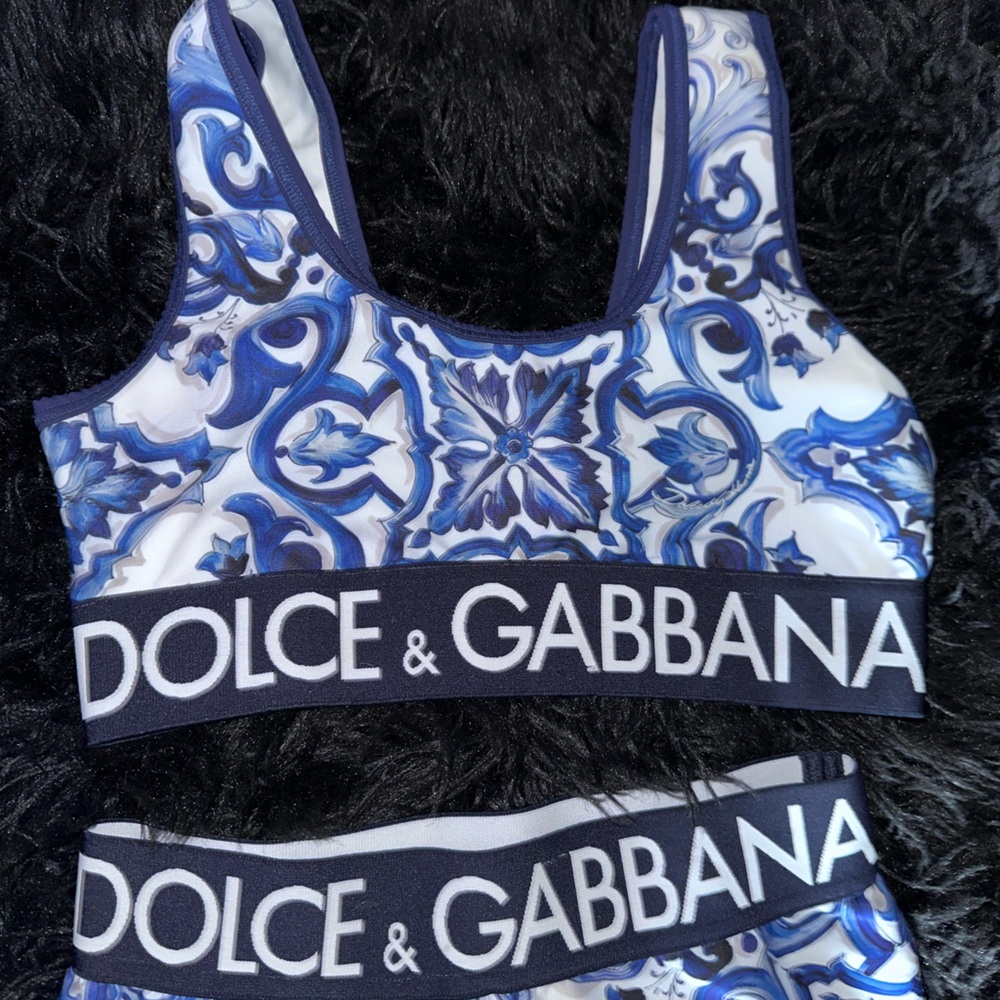 Dolce & Gabbana 2 piece Set 💙🤍